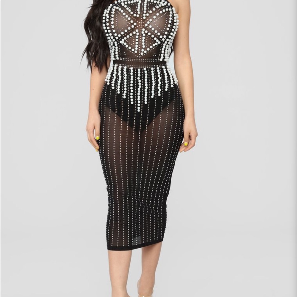 Fashionnova dress.
